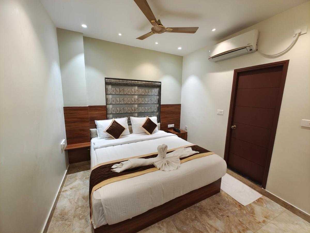 Hotel Thousand Pillars Warangal Exterior foto